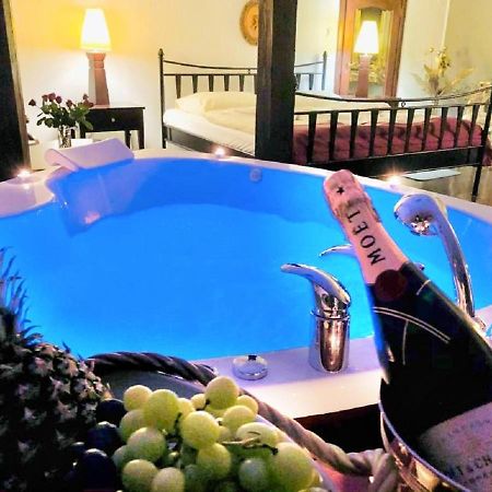 Restauracja - Hotel Mocca D'Oro Mikolow Eksteriør billede