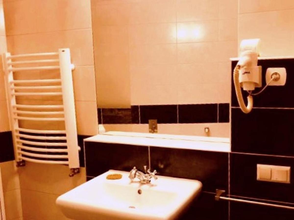 Restauracja - Hotel Mocca D'Oro Mikolow Eksteriør billede