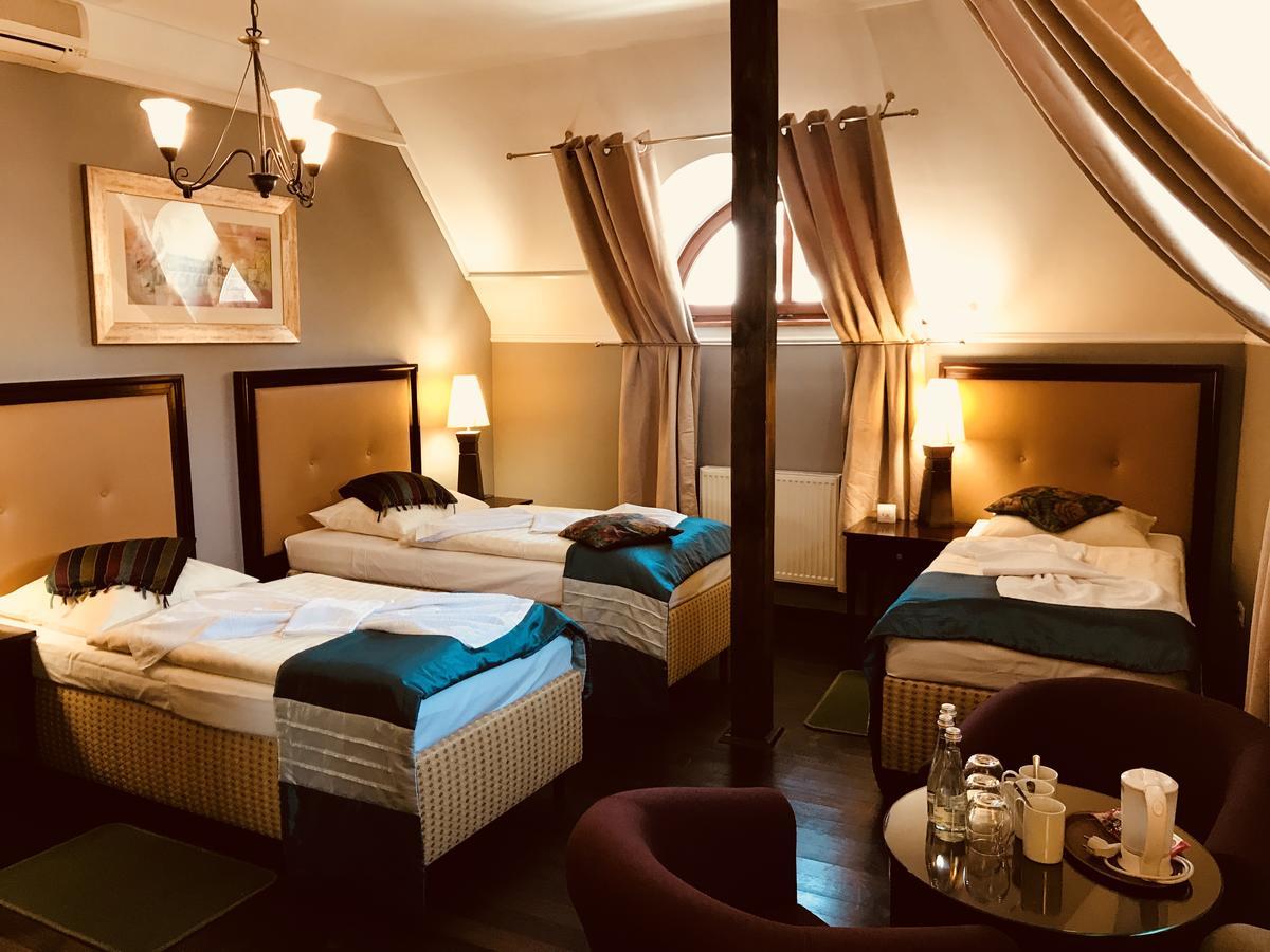 Restauracja - Hotel Mocca D'Oro Mikolow Eksteriør billede