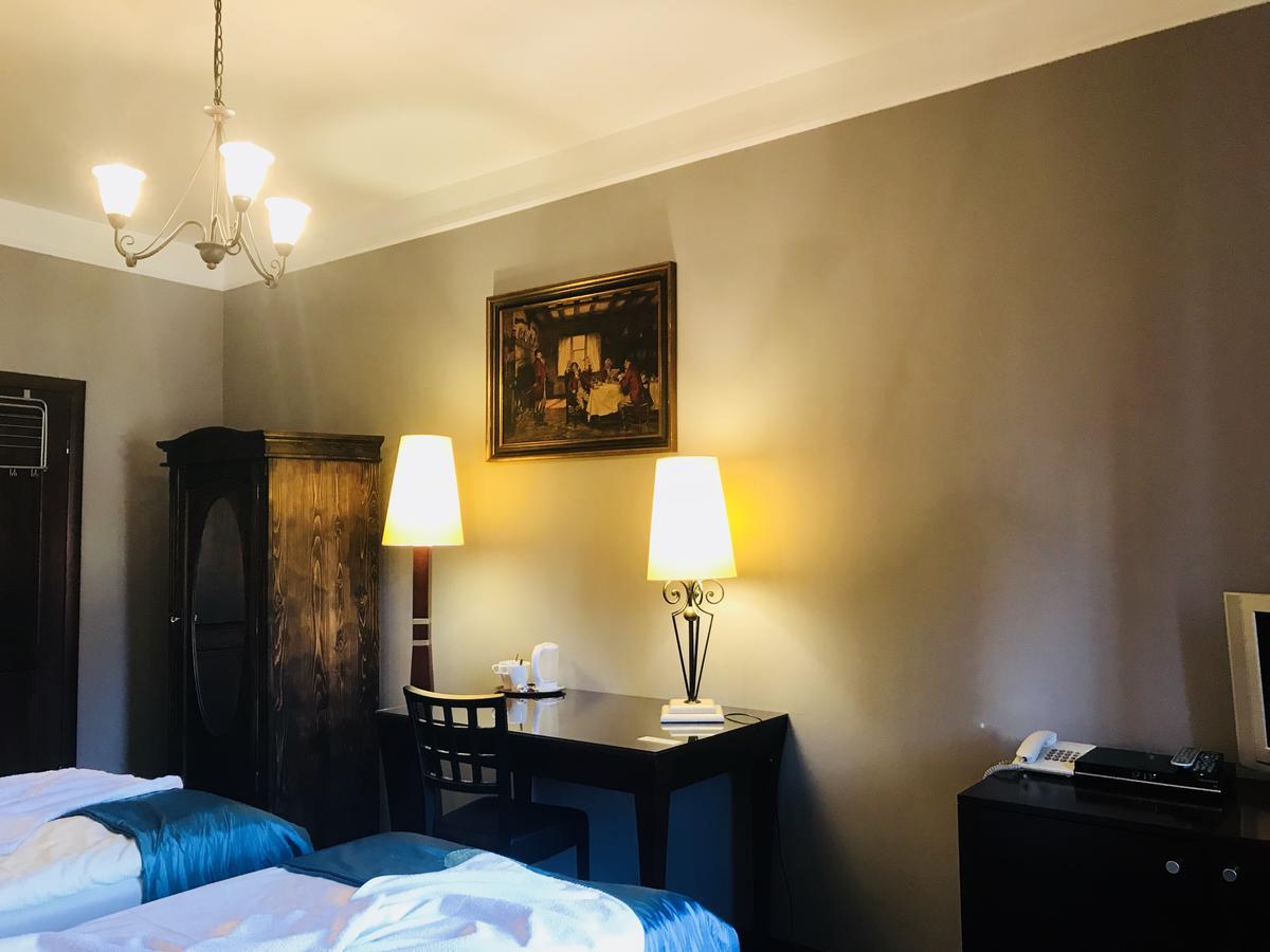 Restauracja - Hotel Mocca D'Oro Mikolow Eksteriør billede